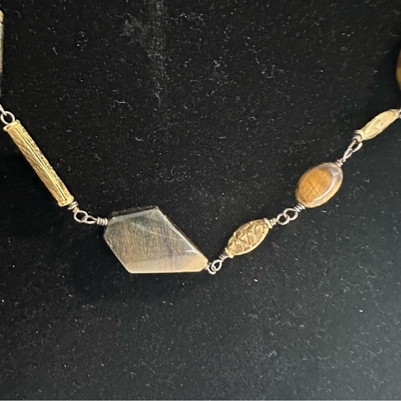 Tiger’s Eye Stone Beaded Statement Gold Tone Necklace - Picture 6 of 10
